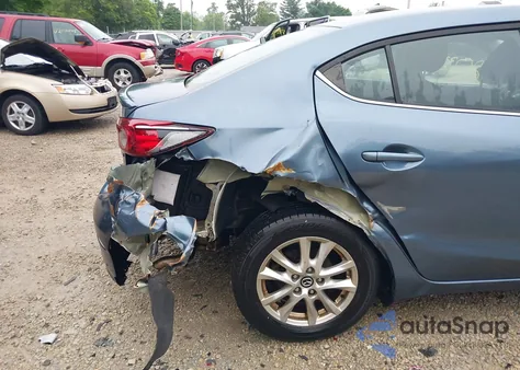 2015 Mazda Mazda3 I Touring z USA, uszkodzony, nr VIN 3MZBM1V77FM153079